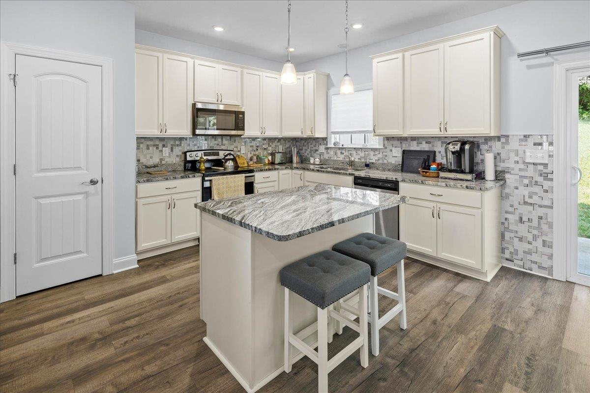 1104 BLUEMOON DR, ROCKINGHAM, Virginia 22801, 3 Bedrooms Bedrooms, ,3 BathroomsBathrooms,Residential,1104 BLUEMOON DR,678435 MLS # 678435 1104 BLUEMOON DR, ROCKINGHAM, Virginia 22801, 3 Bedrooms Bedrooms, ,3 BathroomsBathrooms,Residential,1104 BLUEMOON DR,678435 MLS # 678435
