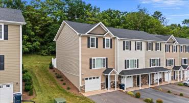 1104 BLUEMOON DR, ROCKINGHAM, Virginia 22801, 3 Bedrooms Bedrooms, ,3 BathroomsBathrooms,Residential,1104 BLUEMOON DR,678435 MLS # 678435