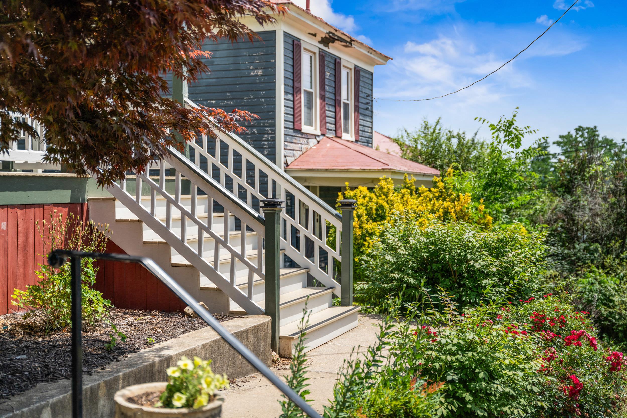 223 N MADISON PL, STAUNTON, Virginia 24401, 3 Bedrooms Bedrooms, ,2 BathroomsBathrooms,Residential,223 N MADISON PL,678437 MLS # 678437 223 N MADISON PL, STAUNTON, Virginia 24401, 3 Bedrooms Bedrooms, ,2 BathroomsBathrooms,Residential,223 N MADISON PL,678437 MLS # 678437