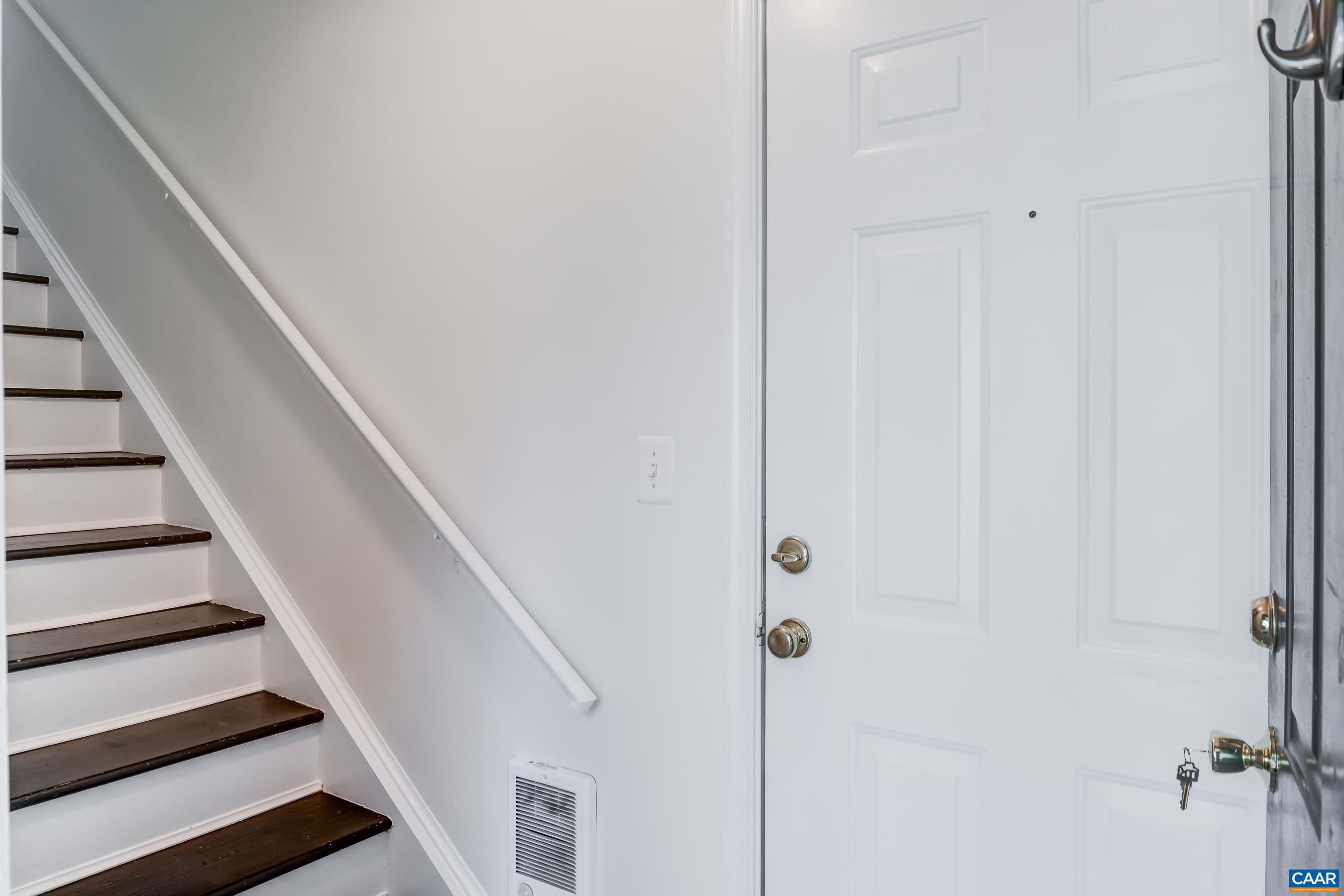 830 BEVERLEY DR, CHARLOTTESVILLE, Virginia 22911, 2 Bedrooms Bedrooms, ,2 BathroomsBathrooms,Residential,830 BEVERLEY DR,678440 MLS # 678440 830 BEVERLEY DR, CHARLOTTESVILLE, Virginia 22911, 2 Bedrooms Bedrooms, ,2 BathroomsBathrooms,Residential,830 BEVERLEY DR,678440 MLS # 678440