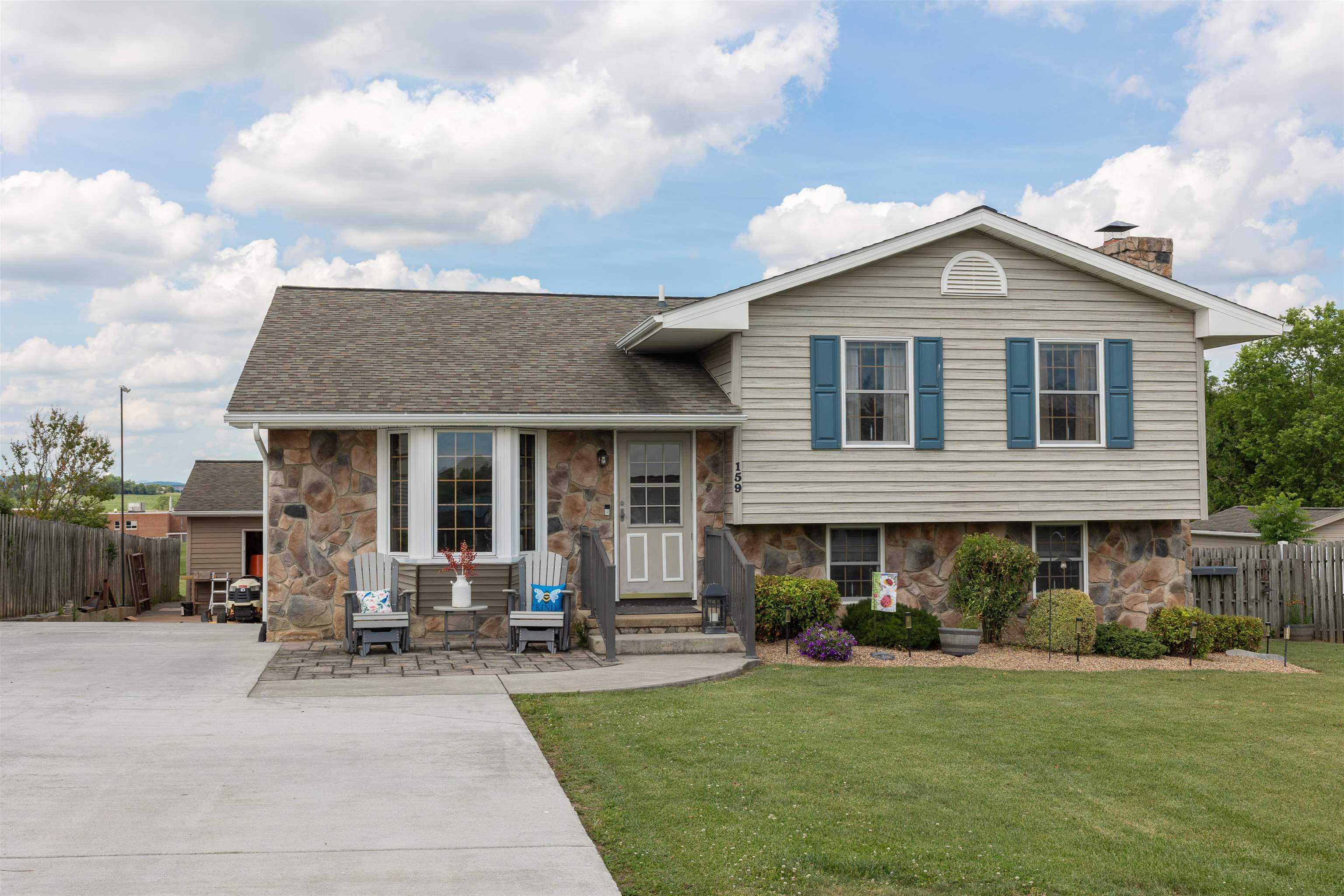 159 MORNINGSIDE DR, BROADWAY, Virginia 22815, 3 Bedrooms Bedrooms, ,3 BathroomsBathrooms,Residential,159 Morningside Dr Broadway, VA 22815,159 MORNINGSIDE DR,678441 MLS # 678441