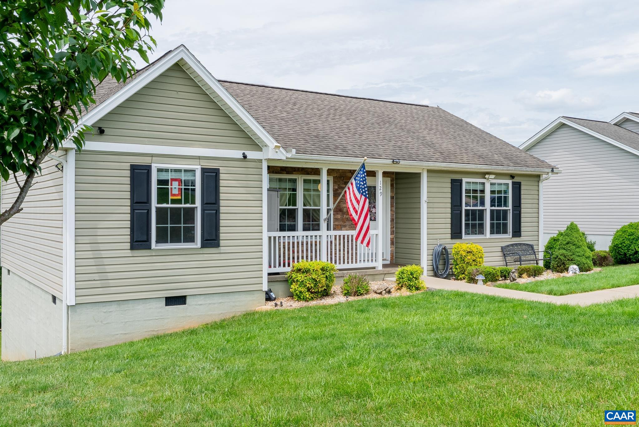 Address not available!, 3 Bedrooms Bedrooms, ,2 BathroomsBathrooms,Residential,129 THOROUGHBRED CIR,678442 MLS # 678442