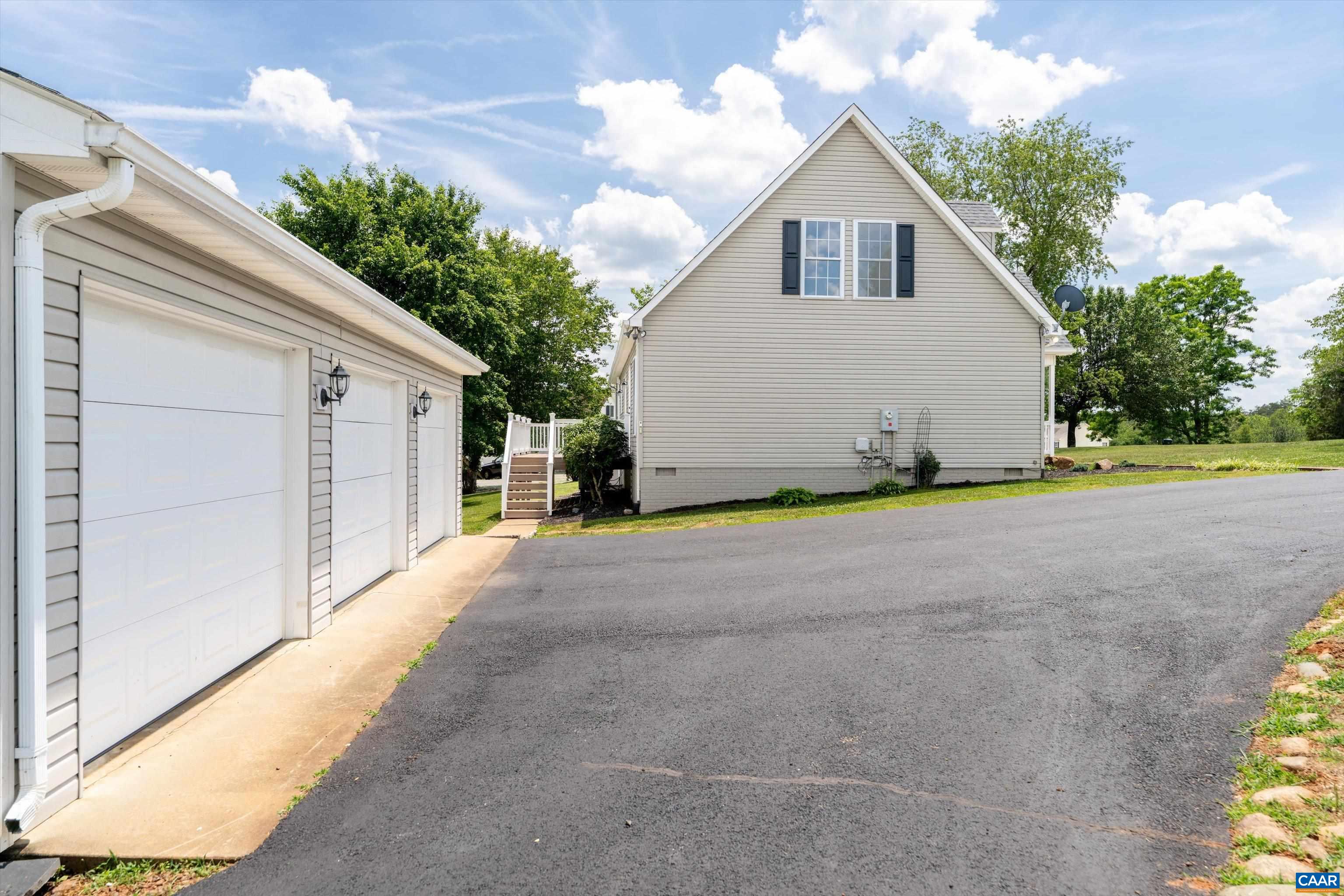 742 VALLEY VIEW RD, RUCKERSVILLE, Virginia 22968, 5 Bedrooms Bedrooms, ,3 BathroomsBathrooms,Residential,742 VALLEY VIEW RD,678443 MLS # 678443 742 VALLEY VIEW RD, RUCKERSVILLE, Virginia 22968, 5 Bedrooms Bedrooms, ,3 BathroomsBathrooms,Residential,742 VALLEY VIEW RD,678443 MLS # 678443