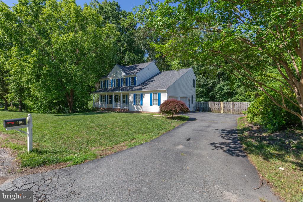 10408 WOODLAKE CT, SPOTSYLVANIA, Virginia 22553, 5 Bedrooms Bedrooms, ,3 BathroomsBathrooms,Residential,10408 WOODLAKE CT,VASP2041810 MLS # VASP2041810