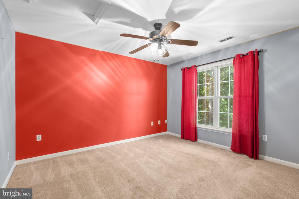 10408 WOODLAKE CT, SPOTSYLVANIA, Virginia 22553, 5 Bedrooms Bedrooms, ,3 BathroomsBathrooms,Residential,10408 WOODLAKE CT,VASP2041810 MLS # VASP2041810