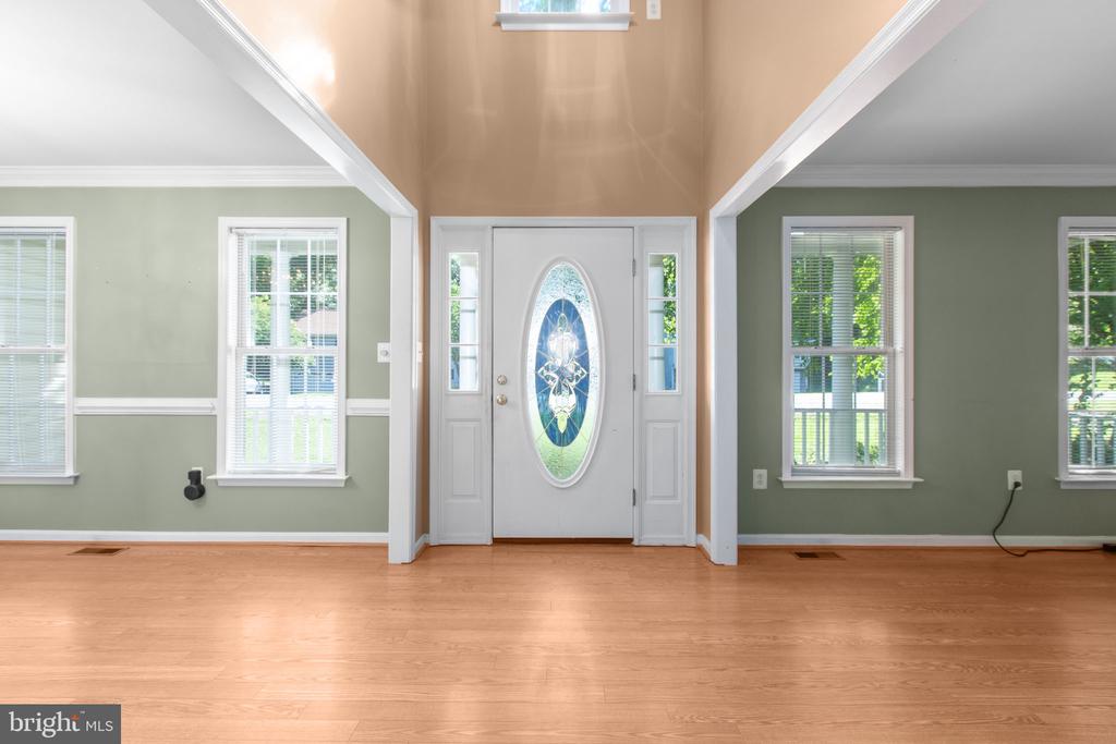 10408 WOODLAKE CT, SPOTSYLVANIA, Virginia 22553, 5 Bedrooms Bedrooms, ,3 BathroomsBathrooms,Residential,10408 WOODLAKE CT,VASP2041810 MLS # VASP2041810