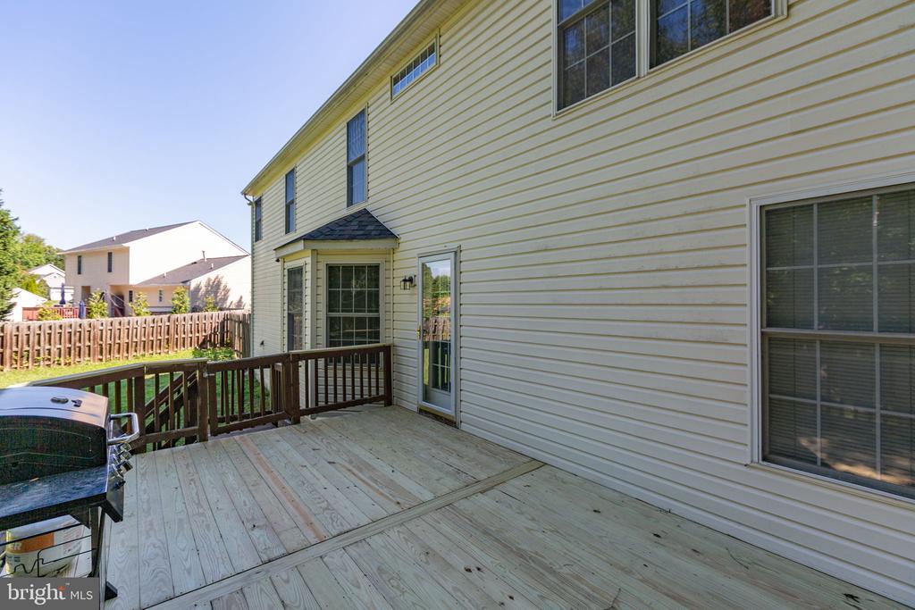 10408 WOODLAKE CT, SPOTSYLVANIA, Virginia 22553, 5 Bedrooms Bedrooms, ,3 BathroomsBathrooms,Residential,10408 WOODLAKE CT,VASP2041810 MLS # VASP2041810