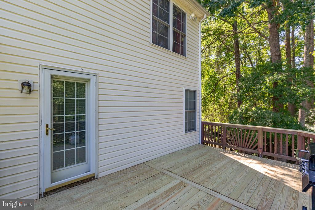 10408 WOODLAKE CT, SPOTSYLVANIA, Virginia 22553, 5 Bedrooms Bedrooms, ,3 BathroomsBathrooms,Residential,10408 WOODLAKE CT,VASP2041810 MLS # VASP2041810