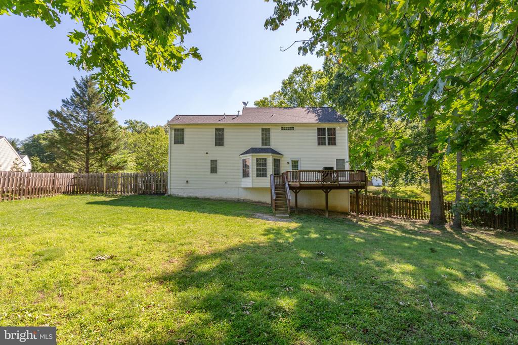 10408 WOODLAKE CT, SPOTSYLVANIA, Virginia 22553, 5 Bedrooms Bedrooms, ,3 BathroomsBathrooms,Residential,10408 WOODLAKE CT,VASP2041810 MLS # VASP2041810