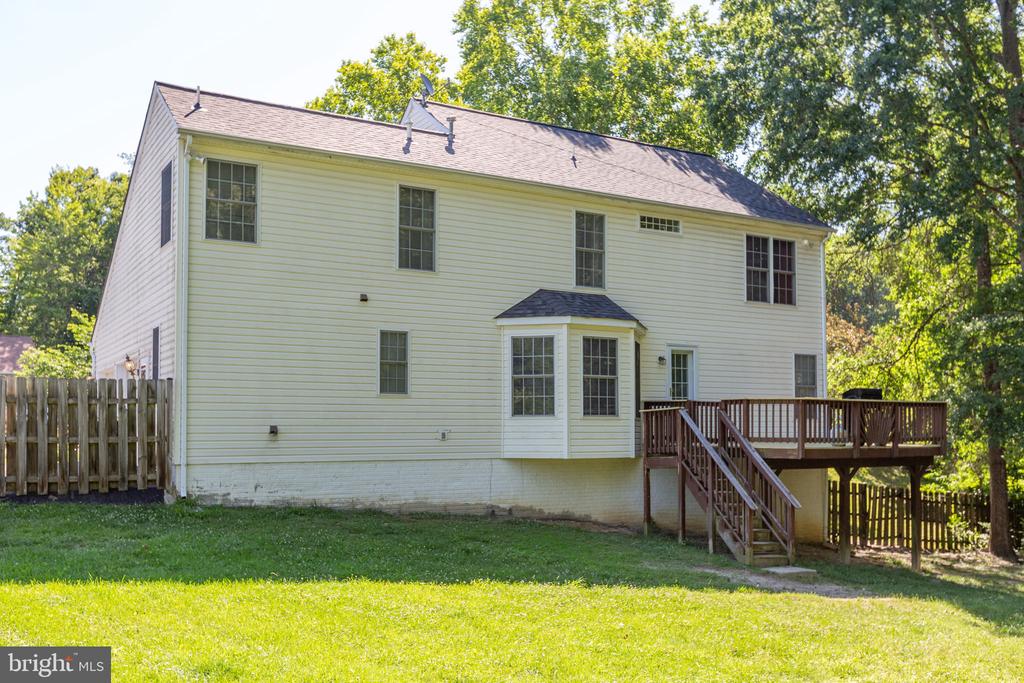 10408 WOODLAKE CT, SPOTSYLVANIA, Virginia 22553, 5 Bedrooms Bedrooms, ,3 BathroomsBathrooms,Residential,10408 WOODLAKE CT,VASP2041810 MLS # VASP2041810