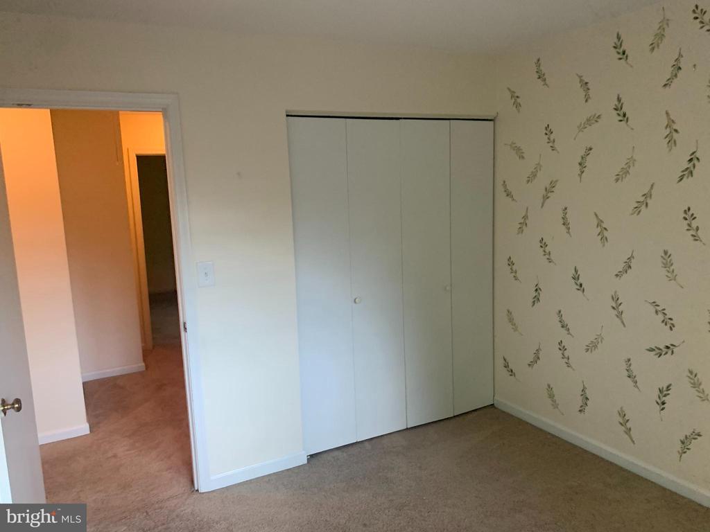 133 WOODLAKE DR, CHARLOTTESVILLE, Virginia 22901, 3 Bedrooms Bedrooms, ,2 BathroomsBathrooms,Residential,133 WOODLAKE DR,VAAB2001252 MLS # VAAB2001252 133 WOODLAKE DR, CHARLOTTESVILLE, Virginia 22901, 3 Bedrooms Bedrooms, ,2 BathroomsBathrooms,Residential,133 WOODLAKE DR,VAAB2001252 MLS # VAAB2001252