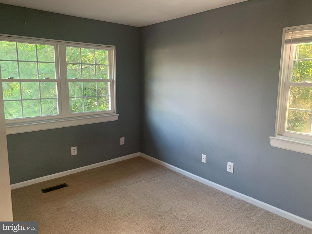 133 WOODLAKE DR, CHARLOTTESVILLE, Virginia 22901, 3 Bedrooms Bedrooms, ,2 BathroomsBathrooms,Residential,133 WOODLAKE DR,VAAB2001252 MLS # VAAB2001252 133 WOODLAKE DR, CHARLOTTESVILLE, Virginia 22901, 3 Bedrooms Bedrooms, ,2 BathroomsBathrooms,Residential,133 WOODLAKE DR,VAAB2001252 MLS # VAAB2001252