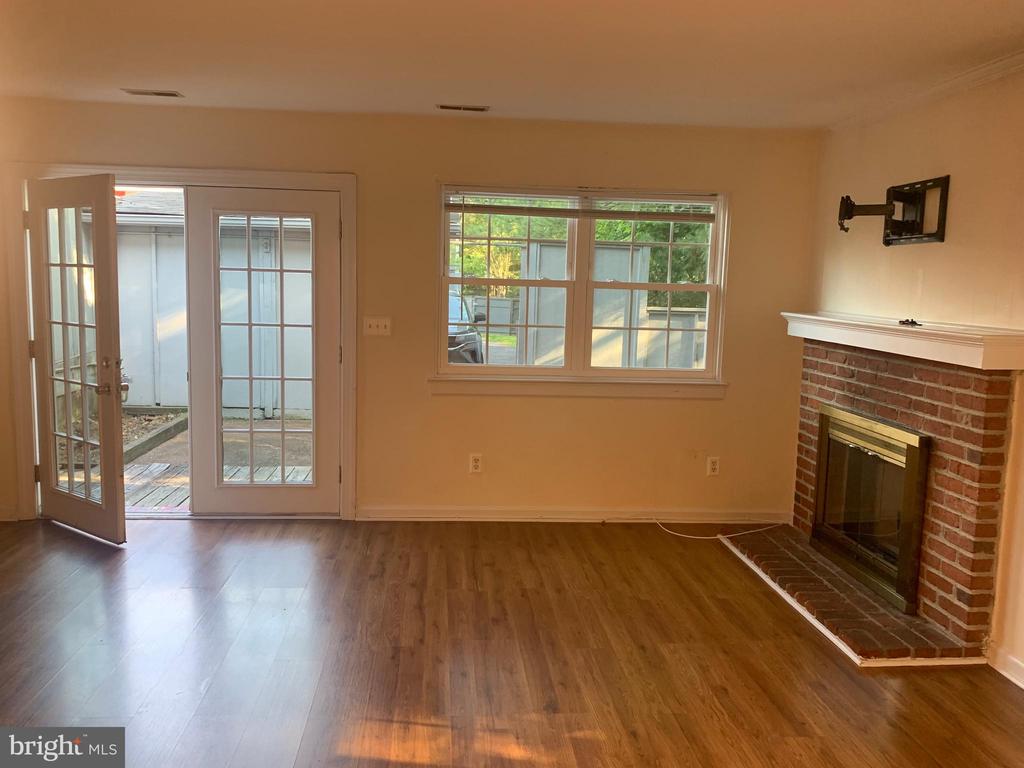 133 WOODLAKE DR, CHARLOTTESVILLE, Virginia 22901, 3 Bedrooms Bedrooms, ,2 BathroomsBathrooms,Residential,133 WOODLAKE DR,VAAB2001252 MLS # VAAB2001252 133 WOODLAKE DR, CHARLOTTESVILLE, Virginia 22901, 3 Bedrooms Bedrooms, ,2 BathroomsBathrooms,Residential,133 WOODLAKE DR,VAAB2001252 MLS # VAAB2001252