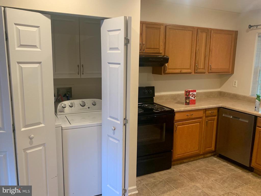 133 WOODLAKE DR, CHARLOTTESVILLE, Virginia 22901, 3 Bedrooms Bedrooms, ,2 BathroomsBathrooms,Residential,133 WOODLAKE DR,VAAB2001252 MLS # VAAB2001252 133 WOODLAKE DR, CHARLOTTESVILLE, Virginia 22901, 3 Bedrooms Bedrooms, ,2 BathroomsBathrooms,Residential,133 WOODLAKE DR,VAAB2001252 MLS # VAAB2001252