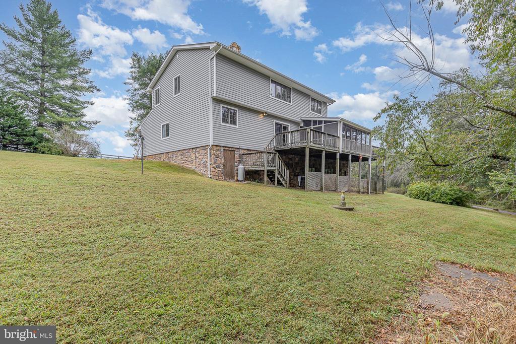 10812 MILLRIDGE LN, SPOTSYLVANIA, Virginia 22553, 4 Bedrooms Bedrooms, ,4 BathroomsBathrooms,Residential,10812 MILLRIDGE LN,VASP2042942 MLS # VASP2042942