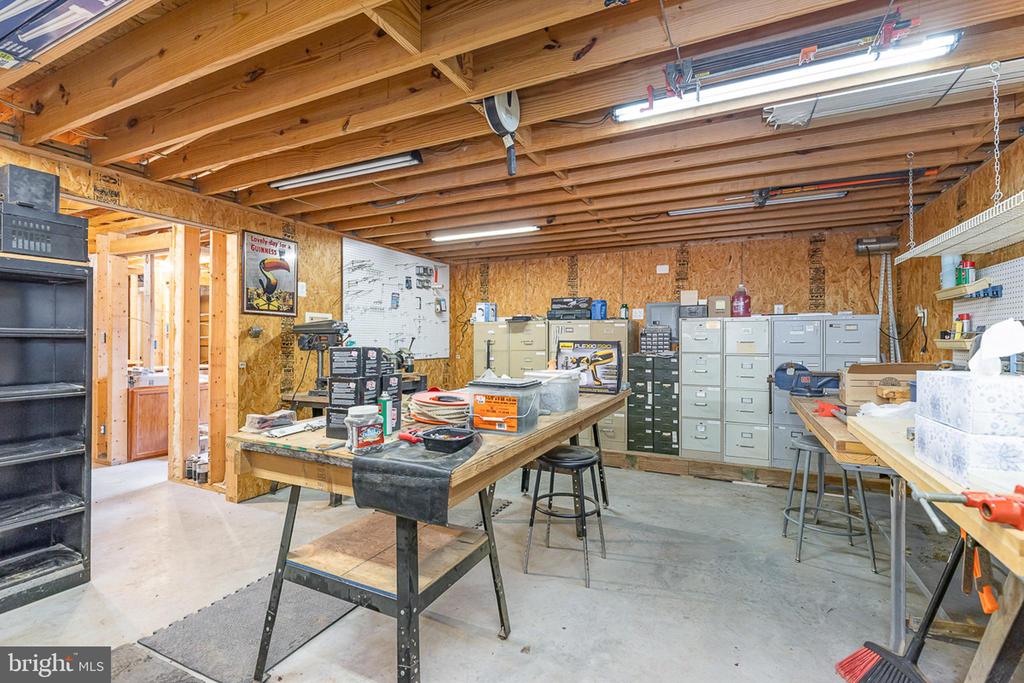 10812 MILLRIDGE LN, SPOTSYLVANIA, Virginia 22553, 4 Bedrooms Bedrooms, ,4 BathroomsBathrooms,Residential,10812 MILLRIDGE LN,VASP2042942 MLS # VASP2042942
