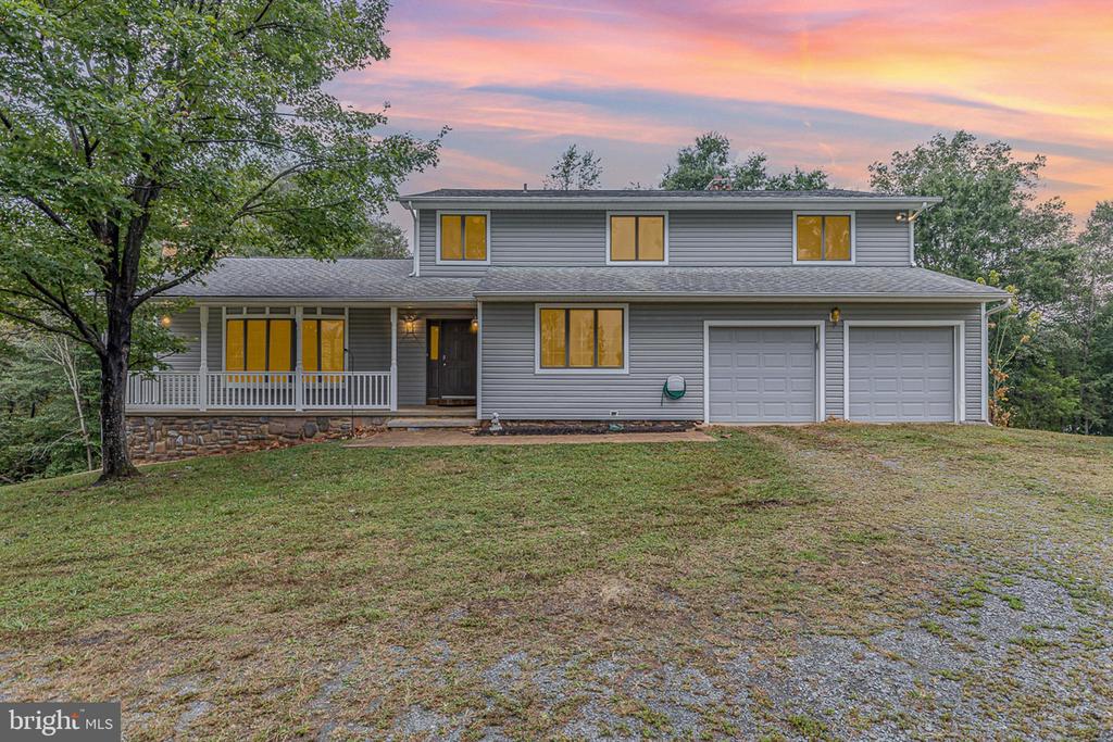 10812 MILLRIDGE LN, SPOTSYLVANIA, Virginia 22553, 4 Bedrooms Bedrooms, ,4 BathroomsBathrooms,Residential,10812 MILLRIDGE LN,VASP2042942 MLS # VASP2042942
