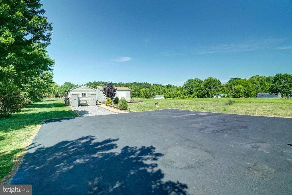 26476 PENNFIELDS DR, ORANGE, Virginia 22960, 3 Bedrooms Bedrooms, ,2 BathroomsBathrooms,Residential,26476 PENNFIELDS DR,VAOR2014414 MLS # VAOR2014414 26476 PENNFIELDS DR, ORANGE, Virginia 22960, 3 Bedrooms Bedrooms, ,2 BathroomsBathrooms,Residential,26476 PENNFIELDS DR,VAOR2014414 MLS # VAOR2014414