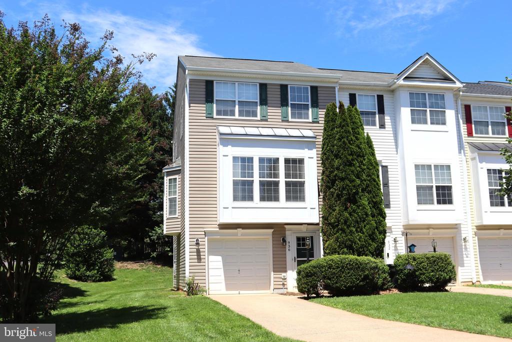 936 PERSIMMON, CULPEPER, Virginia 22701, 3 Bedrooms Bedrooms, ,2 BathroomsBathrooms,Residential,936 PERSIMMON,VACU2014062 MLS # VACU2014062 936 PERSIMMON, CULPEPER, Virginia 22701, 3 Bedrooms Bedrooms, ,2 BathroomsBathrooms,Residential,936 PERSIMMON,VACU2014062 MLS # VACU2014062