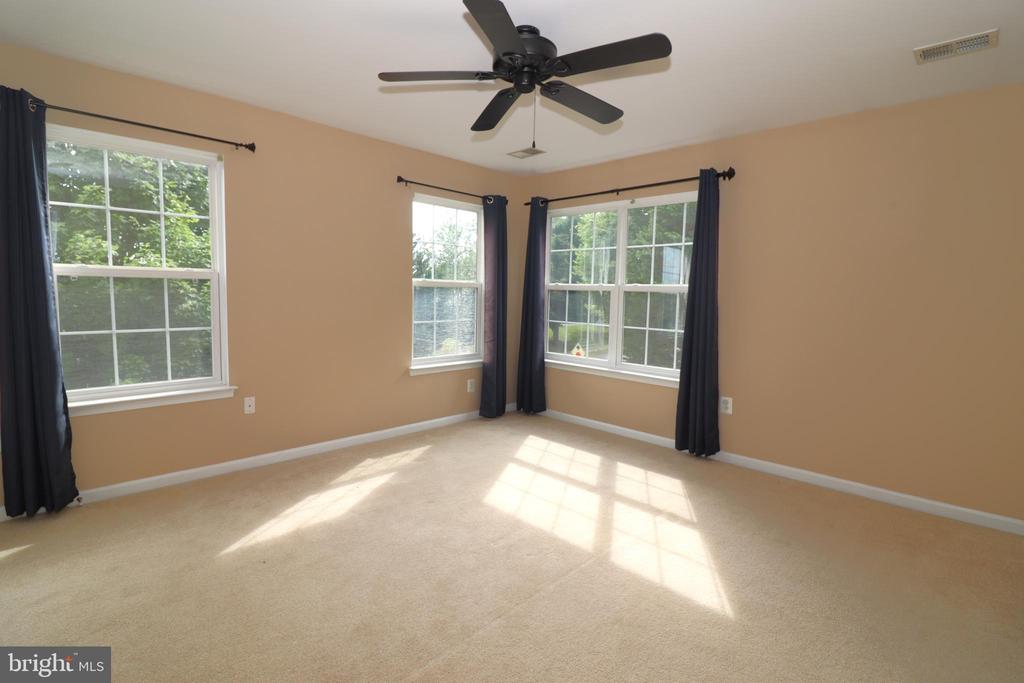 936 PERSIMMON, CULPEPER, Virginia 22701, 3 Bedrooms Bedrooms, ,2 BathroomsBathrooms,Residential,936 PERSIMMON,VACU2014062 MLS # VACU2014062 936 PERSIMMON, CULPEPER, Virginia 22701, 3 Bedrooms Bedrooms, ,2 BathroomsBathrooms,Residential,936 PERSIMMON,VACU2014062 MLS # VACU2014062