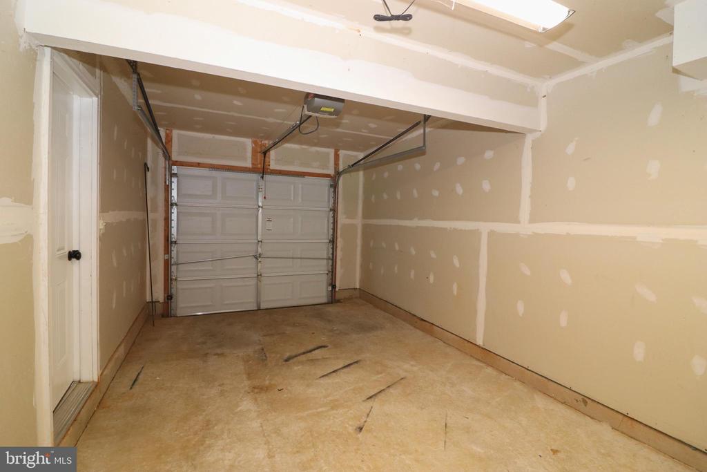 936 PERSIMMON, CULPEPER, Virginia 22701, 3 Bedrooms Bedrooms, ,2 BathroomsBathrooms,Residential,936 PERSIMMON,VACU2014062 MLS # VACU2014062 936 PERSIMMON, CULPEPER, Virginia 22701, 3 Bedrooms Bedrooms, ,2 BathroomsBathrooms,Residential,936 PERSIMMON,VACU2014062 MLS # VACU2014062