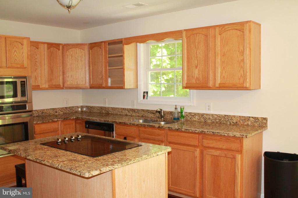 8531 LIVINGSTON CT, SPOTSYLVANIA, Virginia 22551, 3 Bedrooms Bedrooms, ,2 BathroomsBathrooms,Residential,8531 LIVINGSTON CT,VASP2042950 MLS # VASP2042950 8531 LIVINGSTON CT, SPOTSYLVANIA, Virginia 22551, 3 Bedrooms Bedrooms, ,2 BathroomsBathrooms,Residential,8531 LIVINGSTON CT,VASP2042950 MLS # VASP2042950