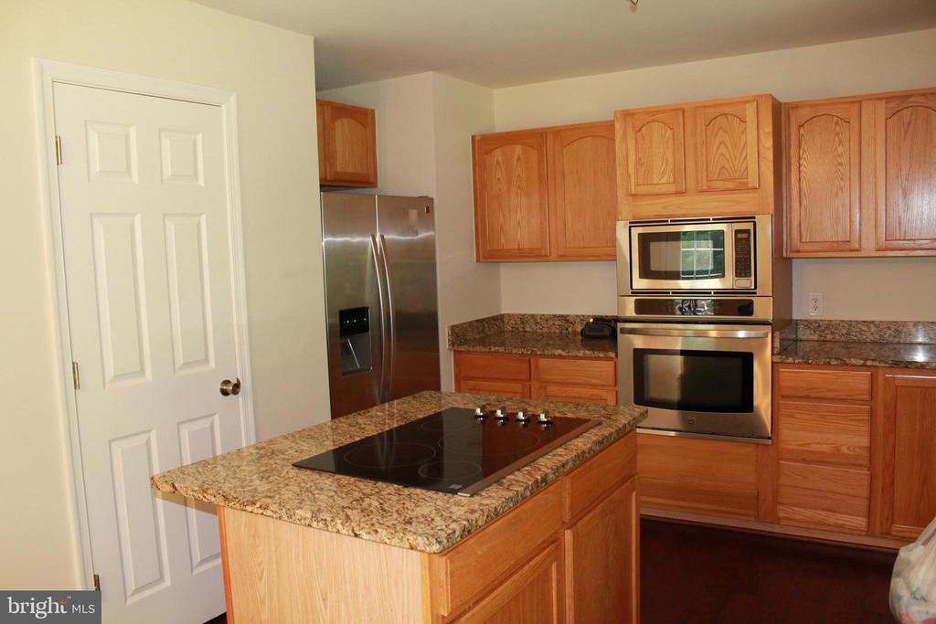 8531 LIVINGSTON CT, SPOTSYLVANIA, Virginia 22551, 3 Bedrooms Bedrooms, ,2 BathroomsBathrooms,Residential,8531 LIVINGSTON CT,VASP2042950 MLS # VASP2042950 8531 LIVINGSTON CT, SPOTSYLVANIA, Virginia 22551, 3 Bedrooms Bedrooms, ,2 BathroomsBathrooms,Residential,8531 LIVINGSTON CT,VASP2042950 MLS # VASP2042950