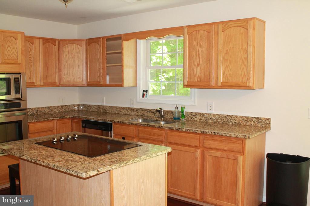8531 LIVINGSTON CT, SPOTSYLVANIA, Virginia 22551, 3 Bedrooms Bedrooms, ,2 BathroomsBathrooms,Residential,8531 LIVINGSTON CT,VASP2042950 MLS # VASP2042950 8531 LIVINGSTON CT, SPOTSYLVANIA, Virginia 22551, 3 Bedrooms Bedrooms, ,2 BathroomsBathrooms,Residential,8531 LIVINGSTON CT,VASP2042950 MLS # VASP2042950