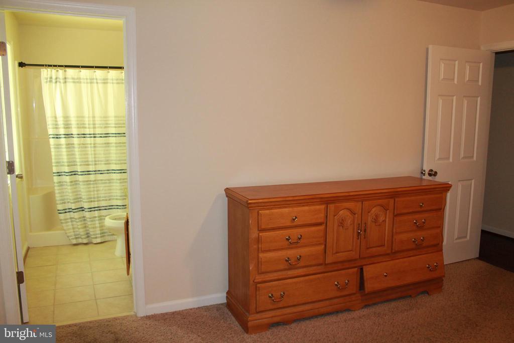 8531 LIVINGSTON CT, SPOTSYLVANIA, Virginia 22551, 3 Bedrooms Bedrooms, ,2 BathroomsBathrooms,Residential,8531 LIVINGSTON CT,VASP2042950 MLS # VASP2042950 8531 LIVINGSTON CT, SPOTSYLVANIA, Virginia 22551, 3 Bedrooms Bedrooms, ,2 BathroomsBathrooms,Residential,8531 LIVINGSTON CT,VASP2042950 MLS # VASP2042950