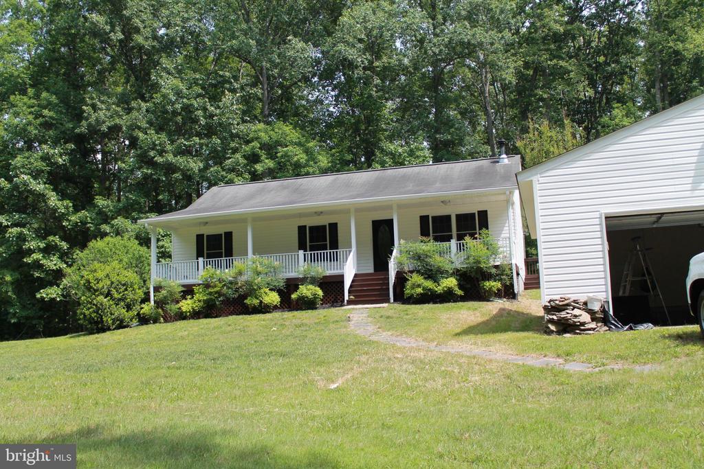 8531 LIVINGSTON CT, SPOTSYLVANIA, Virginia 22551, 3 Bedrooms Bedrooms, ,2 BathroomsBathrooms,Residential,8531 LIVINGSTON CT,VASP2042950 MLS # VASP2042950 8531 LIVINGSTON CT, SPOTSYLVANIA, Virginia 22551, 3 Bedrooms Bedrooms, ,2 BathroomsBathrooms,Residential,8531 LIVINGSTON CT,VASP2042950 MLS # VASP2042950
