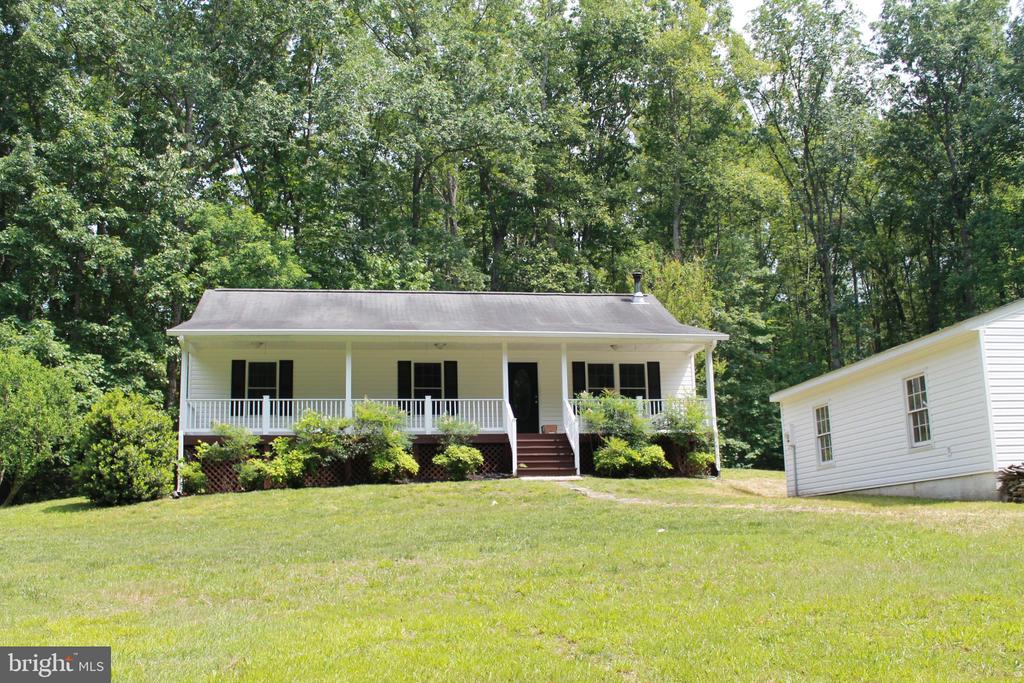 8531 LIVINGSTON CT, SPOTSYLVANIA, Virginia 22551, 3 Bedrooms Bedrooms, ,2 BathroomsBathrooms,Residential,8531 LIVINGSTON CT,VASP2042950 MLS # VASP2042950 8531 LIVINGSTON CT, SPOTSYLVANIA, Virginia 22551, 3 Bedrooms Bedrooms, ,2 BathroomsBathrooms,Residential,8531 LIVINGSTON CT,VASP2042950 MLS # VASP2042950