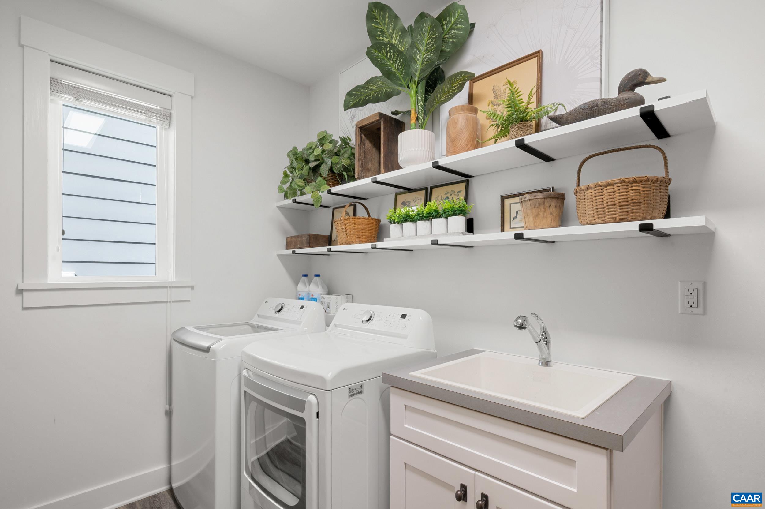 3286 ROWCROSS ST, CROZET, Virginia 22932, 4 Bedrooms Bedrooms, ,3 BathroomsBathrooms,Residential,3286 ROWCROSS ST,678398 MLS # 678398