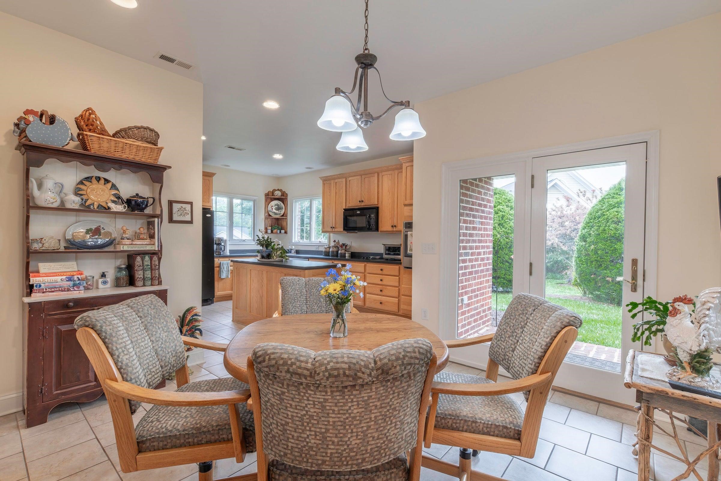 22 HAVEN OAK CT, LEXINGTON, Virginia 24450, 3 Bedrooms Bedrooms, ,3 BathroomsBathrooms,Residential,22 Haven Oak Ct Lexington, VA 24450,22 HAVEN OAK CT,678446 MLS # 678446
