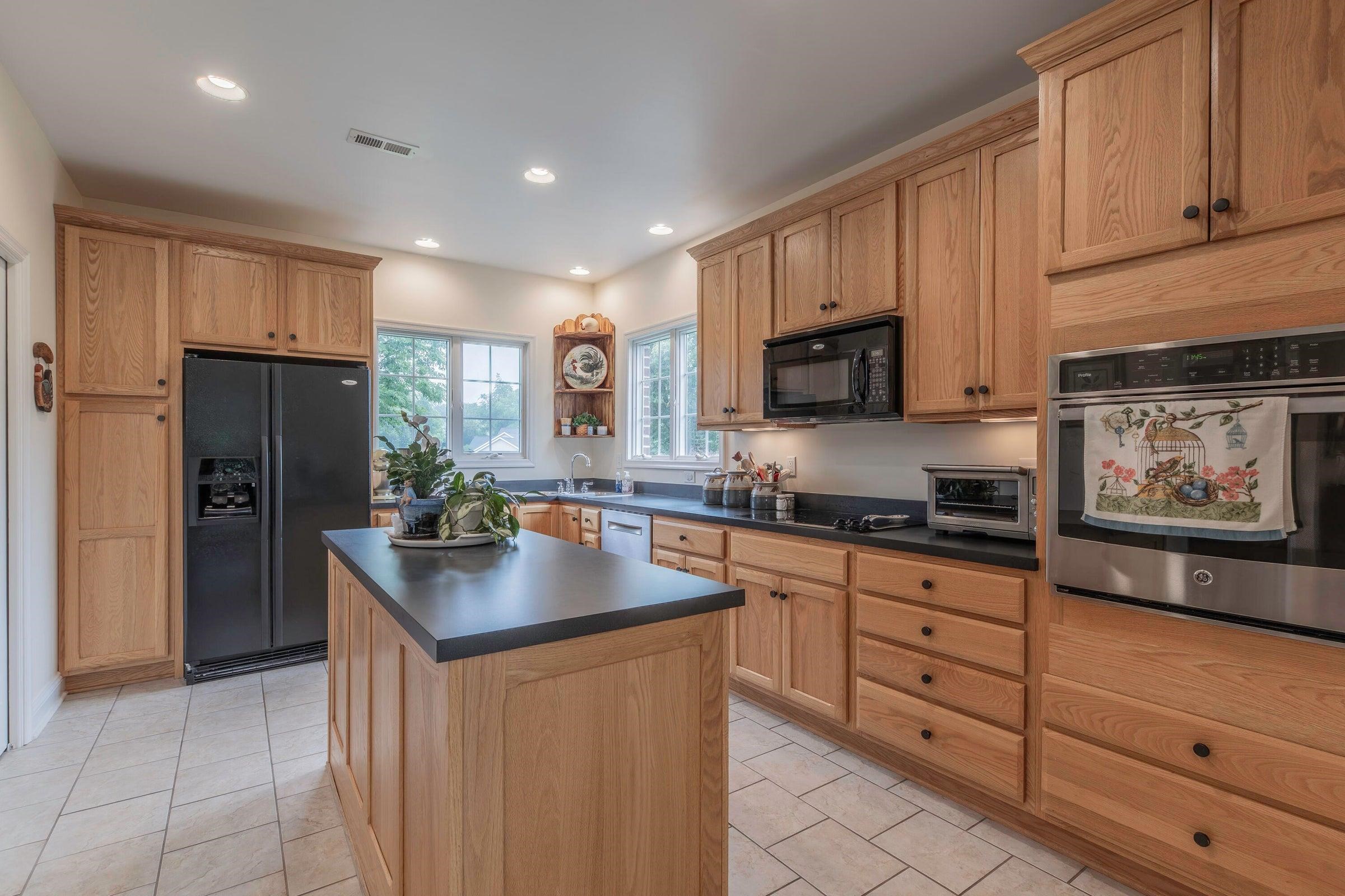 22 HAVEN OAK CT, LEXINGTON, Virginia 24450, 3 Bedrooms Bedrooms, ,3 BathroomsBathrooms,Residential,22 Haven Oak Ct Lexington, VA 24450,22 HAVEN OAK CT,678446 MLS # 678446