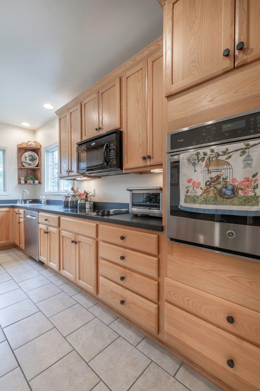 22 HAVEN OAK CT, LEXINGTON, Virginia 24450, 3 Bedrooms Bedrooms, ,3 BathroomsBathrooms,Residential,22 Haven Oak Ct Lexington, VA 24450,22 HAVEN OAK CT,678446 MLS # 678446
