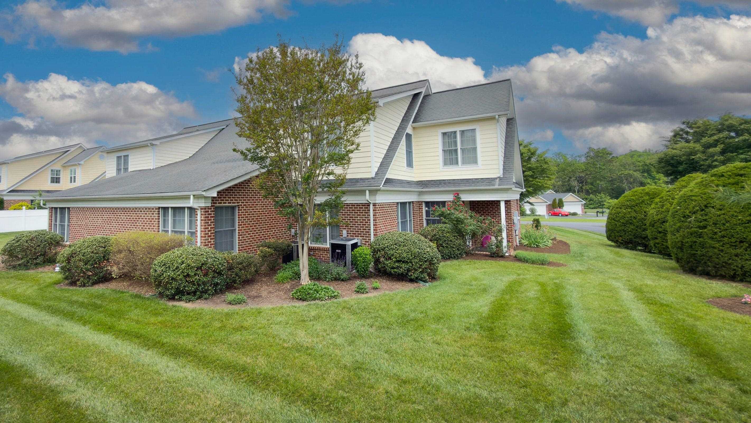 22 HAVEN OAK CT, LEXINGTON, Virginia 24450, 3 Bedrooms Bedrooms, ,3 BathroomsBathrooms,Residential,22 Haven Oak Ct Lexington, VA 24450,22 HAVEN OAK CT,678446 MLS # 678446