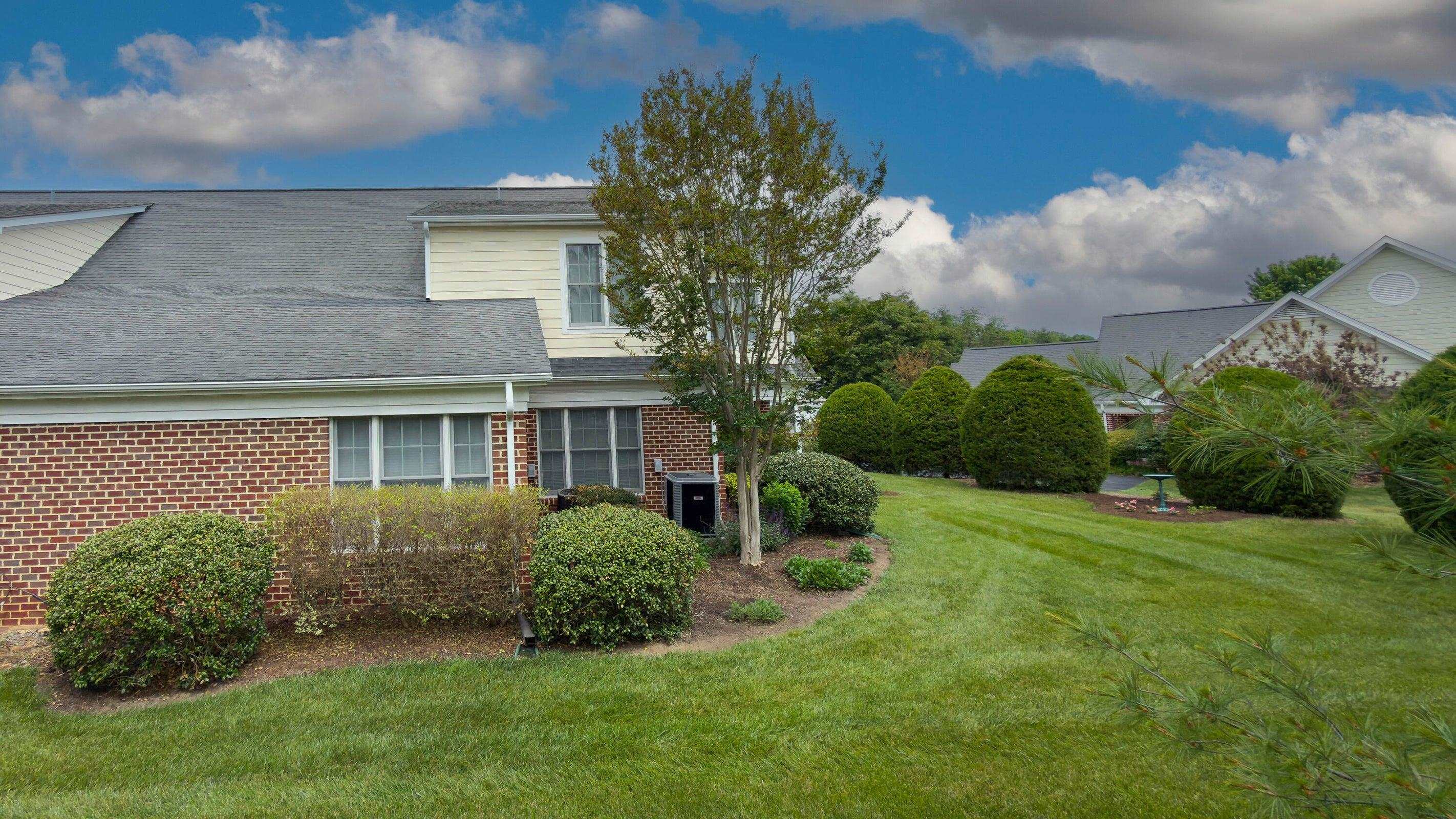 22 HAVEN OAK CT, LEXINGTON, Virginia 24450, 3 Bedrooms Bedrooms, ,3 BathroomsBathrooms,Residential,22 Haven Oak Ct Lexington, VA 24450,22 HAVEN OAK CT,678446 MLS # 678446