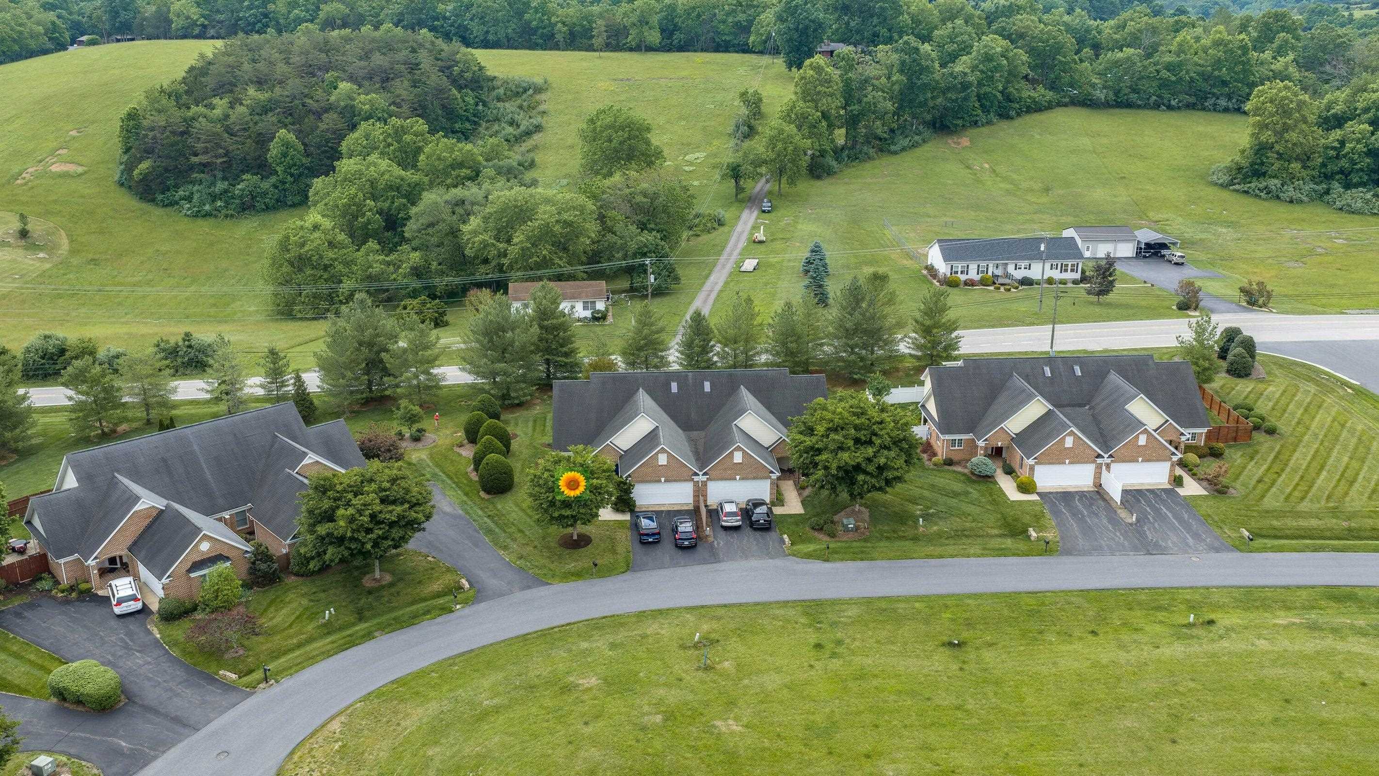 22 HAVEN OAK CT, LEXINGTON, Virginia 24450, 3 Bedrooms Bedrooms, ,3 BathroomsBathrooms,Residential,22 Haven Oak Ct Lexington, VA 24450,22 HAVEN OAK CT,678446 MLS # 678446