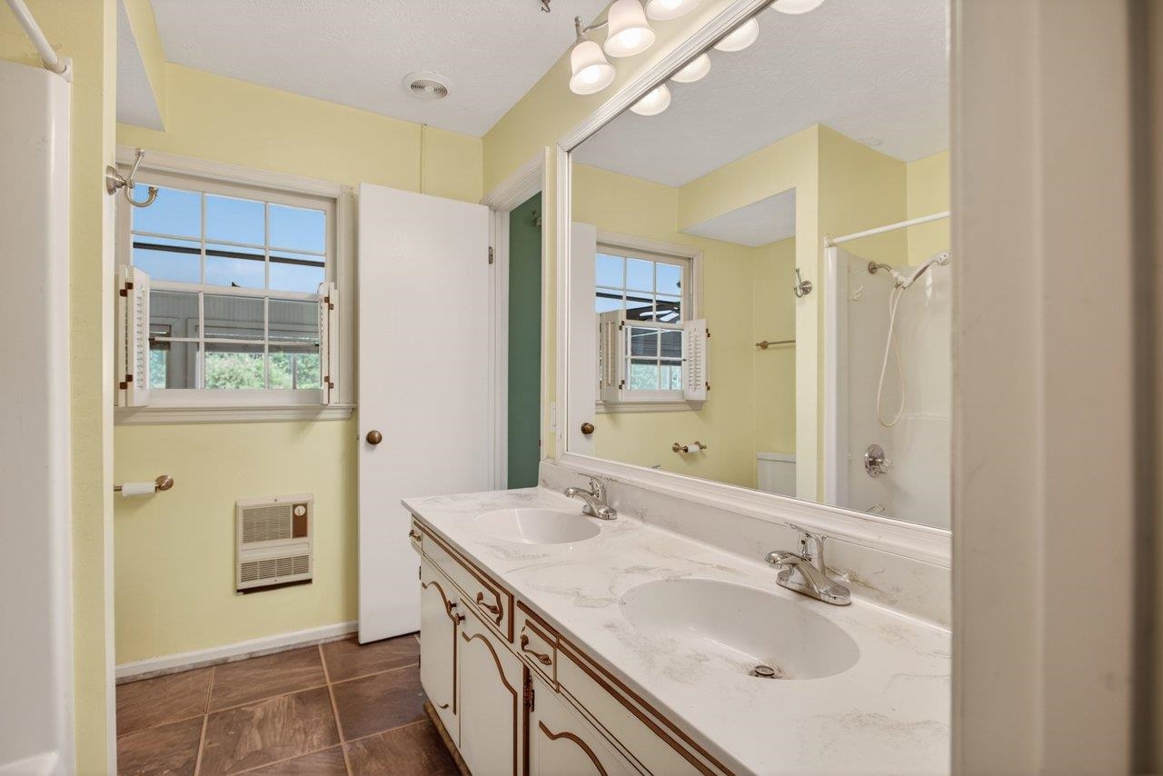 1665 MASSANETTA SPRINGS RD, ROCKINGHAM, Virginia 22801, 5 Bedrooms Bedrooms, ,3 BathroomsBathrooms,Residential,1665 MASSANETTA SPRINGS RD,678452 MLS # 678452