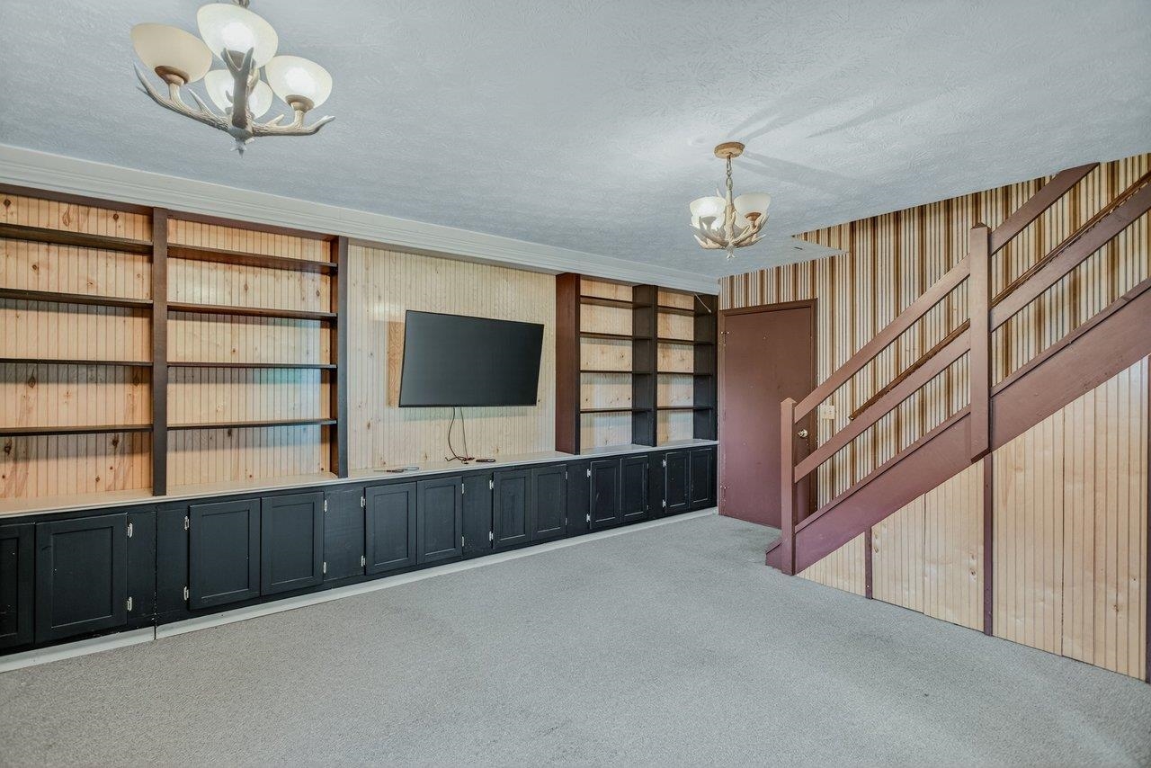 1665 MASSANETTA SPRINGS RD, ROCKINGHAM, Virginia 22801, 5 Bedrooms Bedrooms, ,3 BathroomsBathrooms,Residential,1665 MASSANETTA SPRINGS RD,678452 MLS # 678452