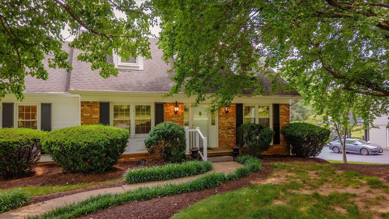 1665 MASSANETTA SPRINGS RD, ROCKINGHAM, Virginia 22801, 5 Bedrooms Bedrooms, ,3 BathroomsBathrooms,Residential,1665 MASSANETTA SPRINGS RD,678452 MLS # 678452
