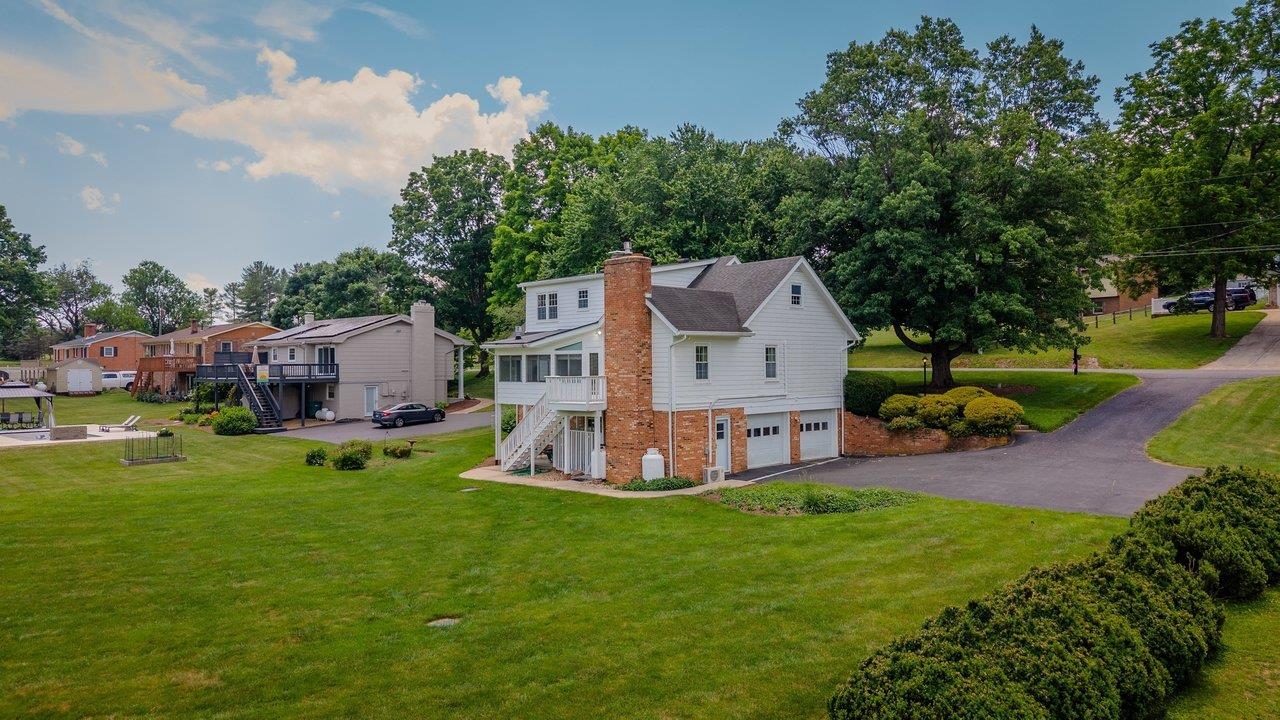 1665 MASSANETTA SPRINGS RD, ROCKINGHAM, Virginia 22801, 5 Bedrooms Bedrooms, ,3 BathroomsBathrooms,Residential,1665 MASSANETTA SPRINGS RD,678452 MLS # 678452
