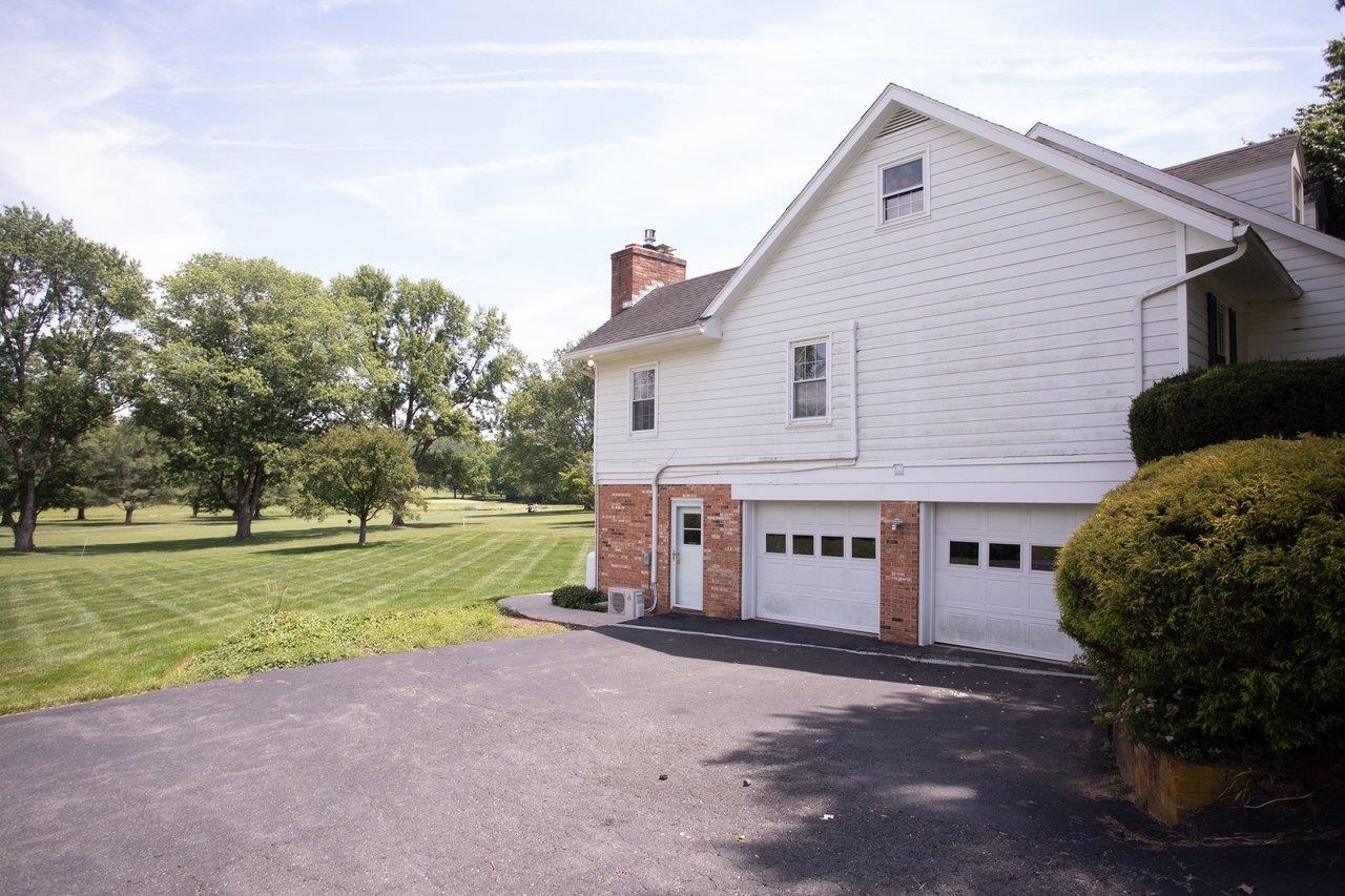 1665 MASSANETTA SPRINGS RD, ROCKINGHAM, Virginia 22801, 5 Bedrooms Bedrooms, ,3 BathroomsBathrooms,Residential,1665 MASSANETTA SPRINGS RD,678452 MLS # 678452