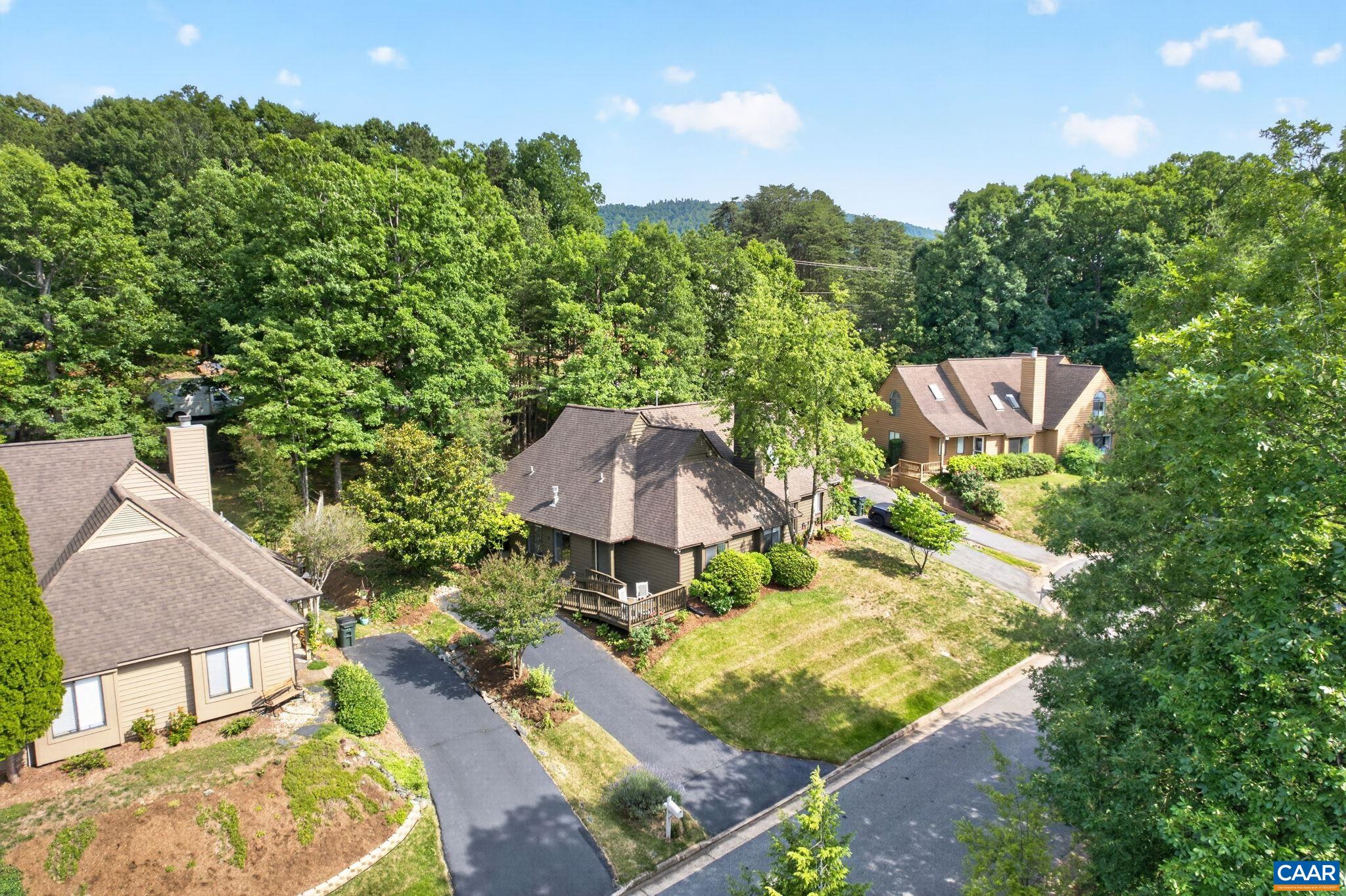 43 CREEKSIDE CIR, CHARLOTTESVILLE, Virginia 22902, 3 Bedrooms Bedrooms, ,2 BathroomsBathrooms,Residential,43 CREEKSIDE CIR,678464 MLS # 678464 43 CREEKSIDE CIR, CHARLOTTESVILLE, Virginia 22902, 3 Bedrooms Bedrooms, ,2 BathroomsBathrooms,Residential,43 CREEKSIDE CIR,678464 MLS # 678464