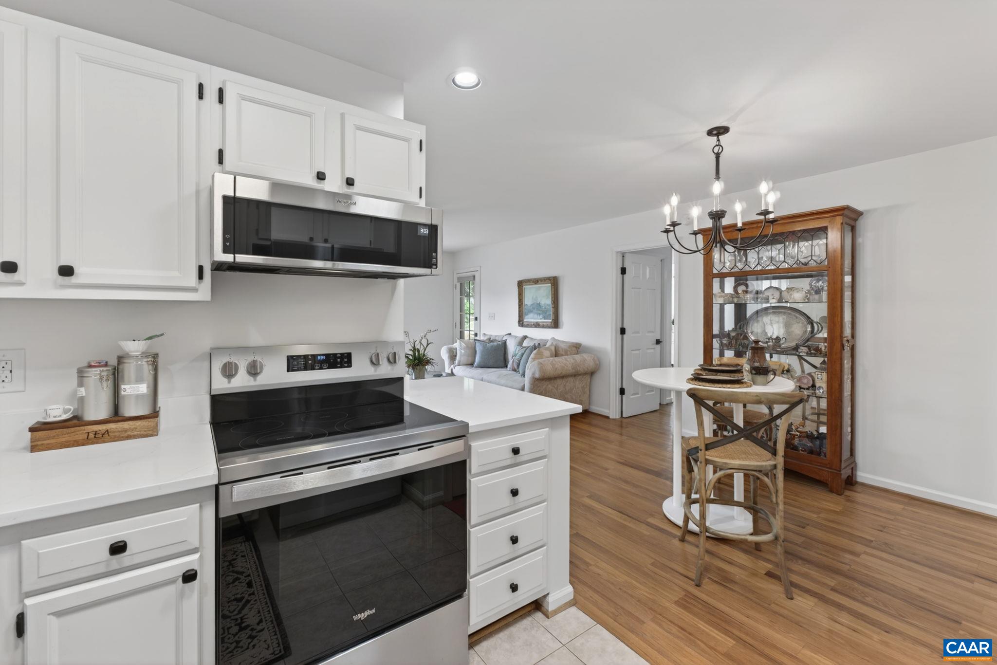 43 CREEKSIDE CIR, CHARLOTTESVILLE, Virginia 22902, 3 Bedrooms Bedrooms, ,2 BathroomsBathrooms,Residential,43 CREEKSIDE CIR,678464 MLS # 678464 43 CREEKSIDE CIR, CHARLOTTESVILLE, Virginia 22902, 3 Bedrooms Bedrooms, ,2 BathroomsBathrooms,Residential,43 CREEKSIDE CIR,678464 MLS # 678464