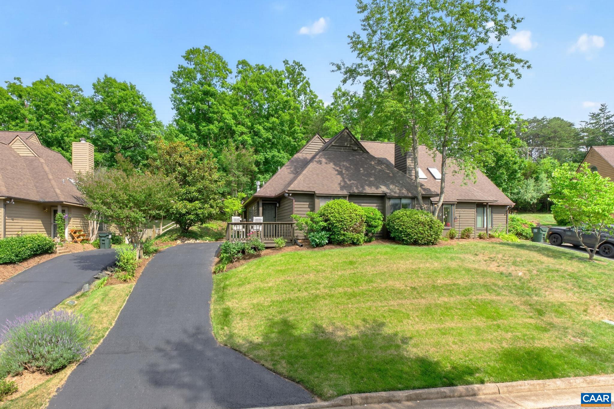 43 CREEKSIDE CIR, CHARLOTTESVILLE, Virginia 22902, 3 Bedrooms Bedrooms, ,2 BathroomsBathrooms,Residential,43 CREEKSIDE CIR,678464 MLS # 678464 43 CREEKSIDE CIR, CHARLOTTESVILLE, Virginia 22902, 3 Bedrooms Bedrooms, ,2 BathroomsBathrooms,Residential,43 CREEKSIDE CIR,678464 MLS # 678464
