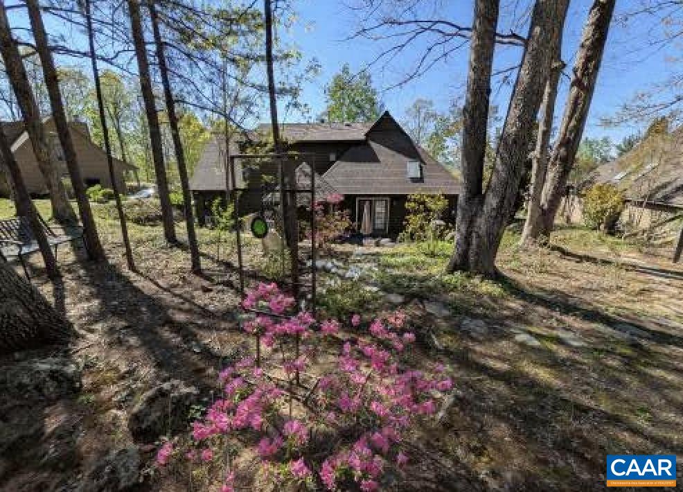43 CREEKSIDE CIR, CHARLOTTESVILLE, Virginia 22902, 3 Bedrooms Bedrooms, ,2 BathroomsBathrooms,Residential,43 CREEKSIDE CIR,678464 MLS # 678464 43 CREEKSIDE CIR, CHARLOTTESVILLE, Virginia 22902, 3 Bedrooms Bedrooms, ,2 BathroomsBathrooms,Residential,43 CREEKSIDE CIR,678464 MLS # 678464