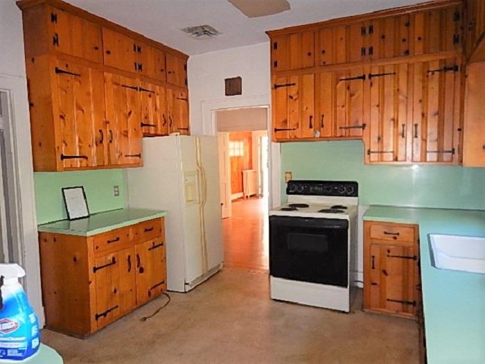 2505 N AUGUSTA ST, STAUNTON, Virginia 24401, ,Commercial,2505 N AUGUSTA ST,678470 MLS # 678470