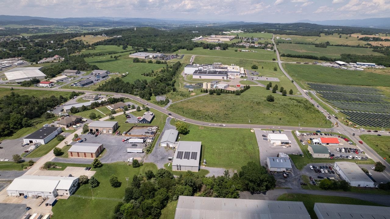 641 ACORN DR, HARRISONBURG, Virginia 22802, ,Commercial,641 ACORN DR,678493 MLS # 678493 641 ACORN DR, HARRISONBURG, Virginia 22802, ,Commercial,641 ACORN DR,678493 MLS # 678493