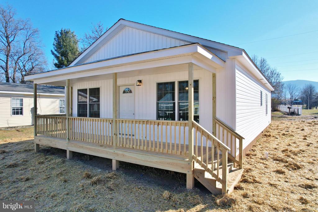 240 DEFORD AVE, STANLEY, Virginia 22851, 3 Bedrooms Bedrooms, ,2 BathroomsBathrooms,Residential,240 DEFORD AVE,VAPA2006560 MLS # VAPA2006560 240 DEFORD AVE, STANLEY, Virginia 22851, 3 Bedrooms Bedrooms, ,2 BathroomsBathrooms,Residential,240 DEFORD AVE,VAPA2006560 MLS # VAPA2006560